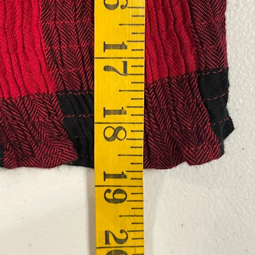 Sim & Sam Buffalo Plaid Red and Black Women's Top. Size large